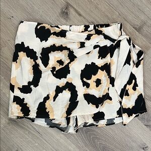 Primark Animal Print Skort in Black and Cream Size M